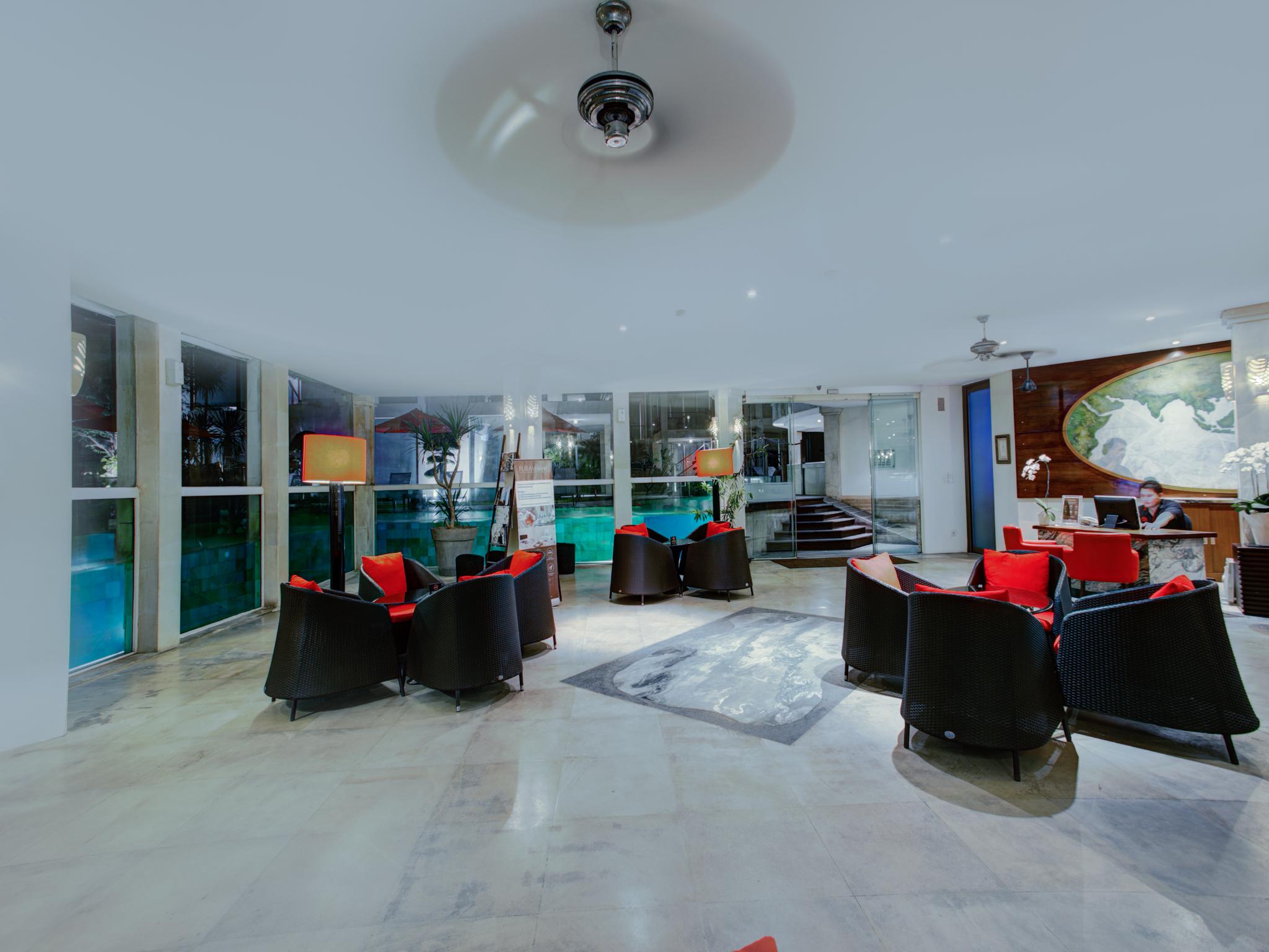 Furamaxclusive Ocean Beach Seminyak Bali Legian Eksteriør billede The lobby of the hotel