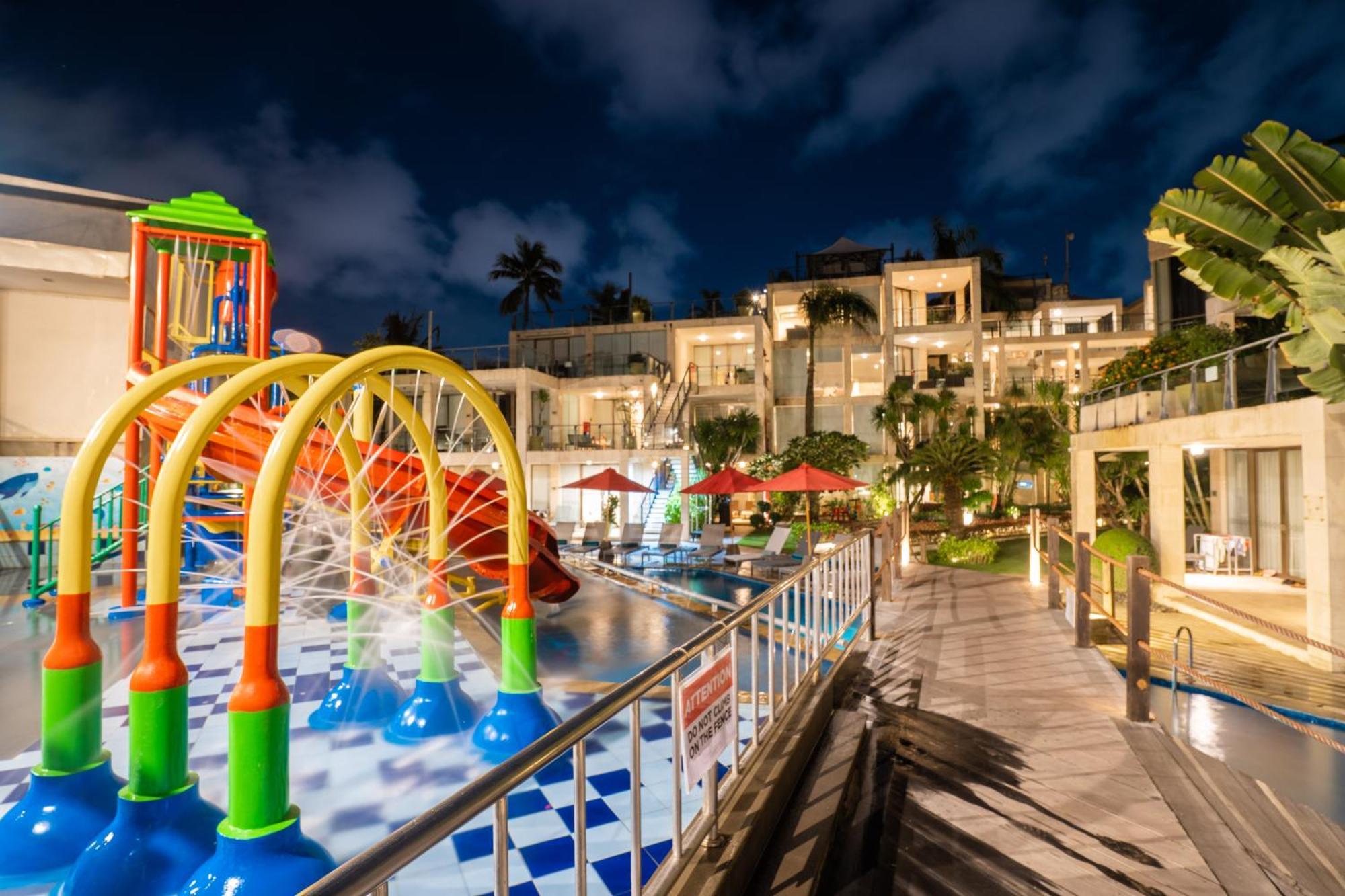 Furamaxclusive Ocean Beach Seminyak Bali Legian Eksteriør billede Waterbom Bali